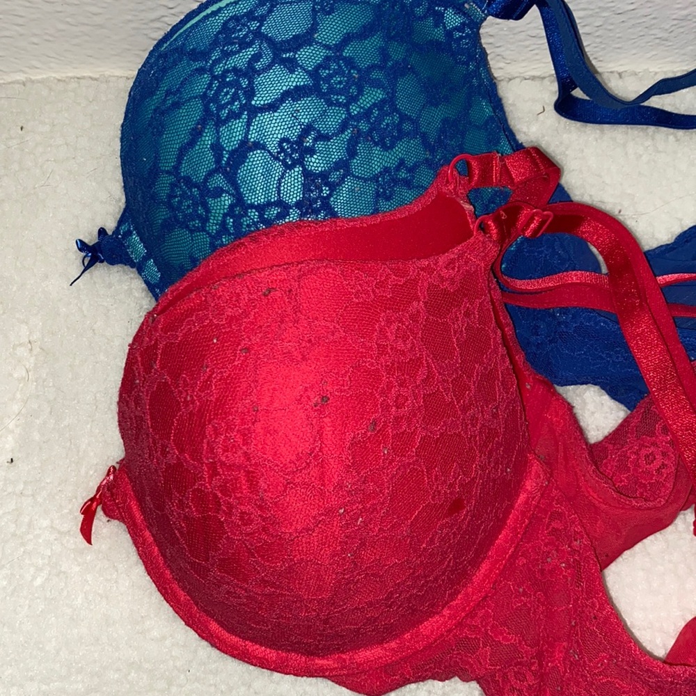 2 BRAS SET ROYAL BLUE AND RED VICTORIA SECRET